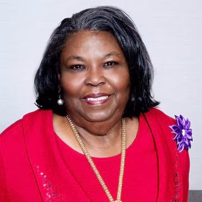 Esther J Langston